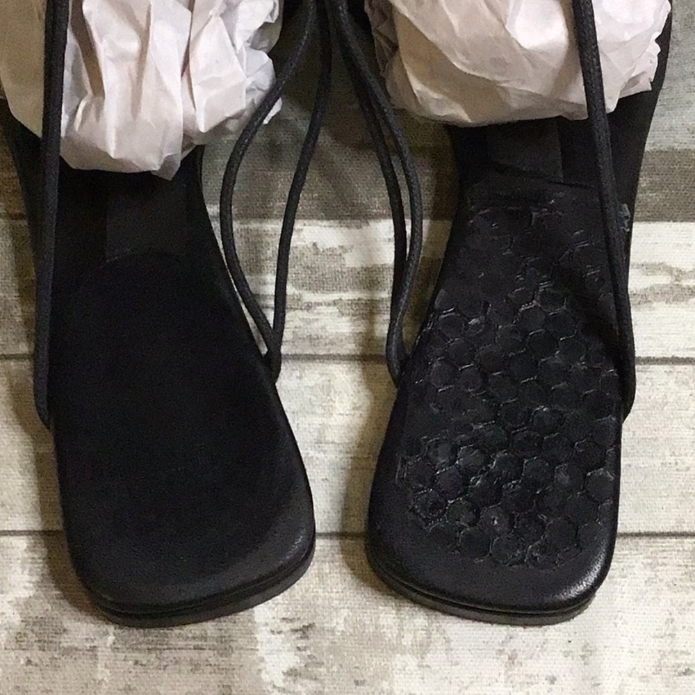 Hermes Sandals Sz 40 - Picture 5 of 11